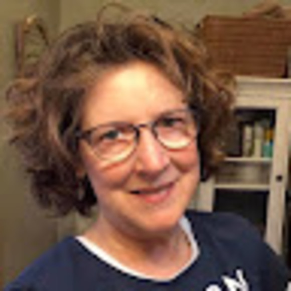 Meet your Posher, Moira - Picture 1 of 1